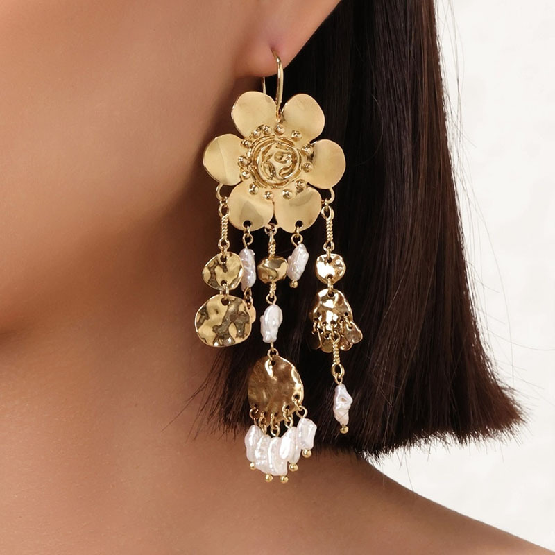 Ethnic Fashion Show - Exaggerated round Floral Pearl Tassel Earrings